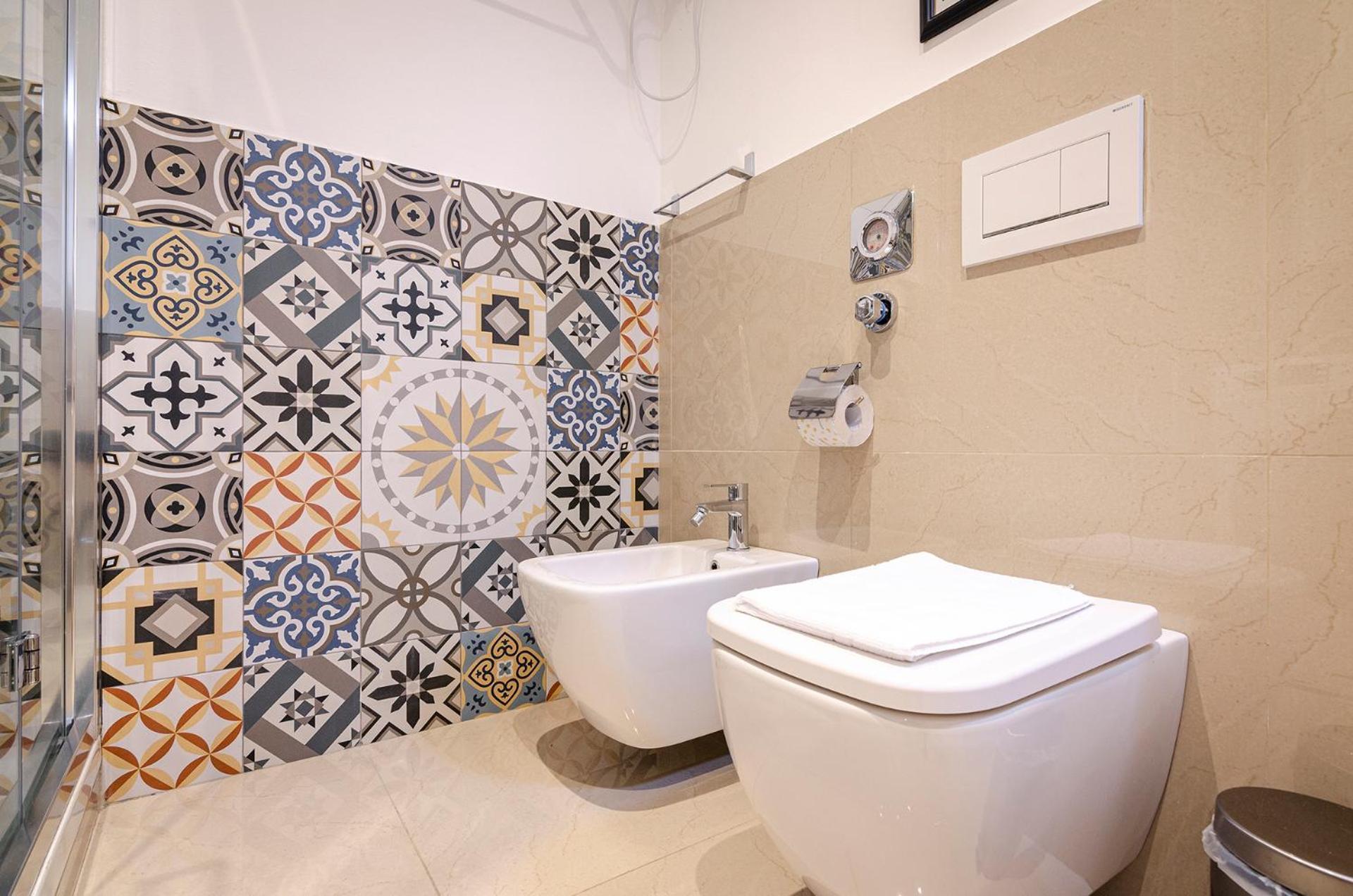 Ugo Bassi Lux Apartment Bologna Bagian luar foto